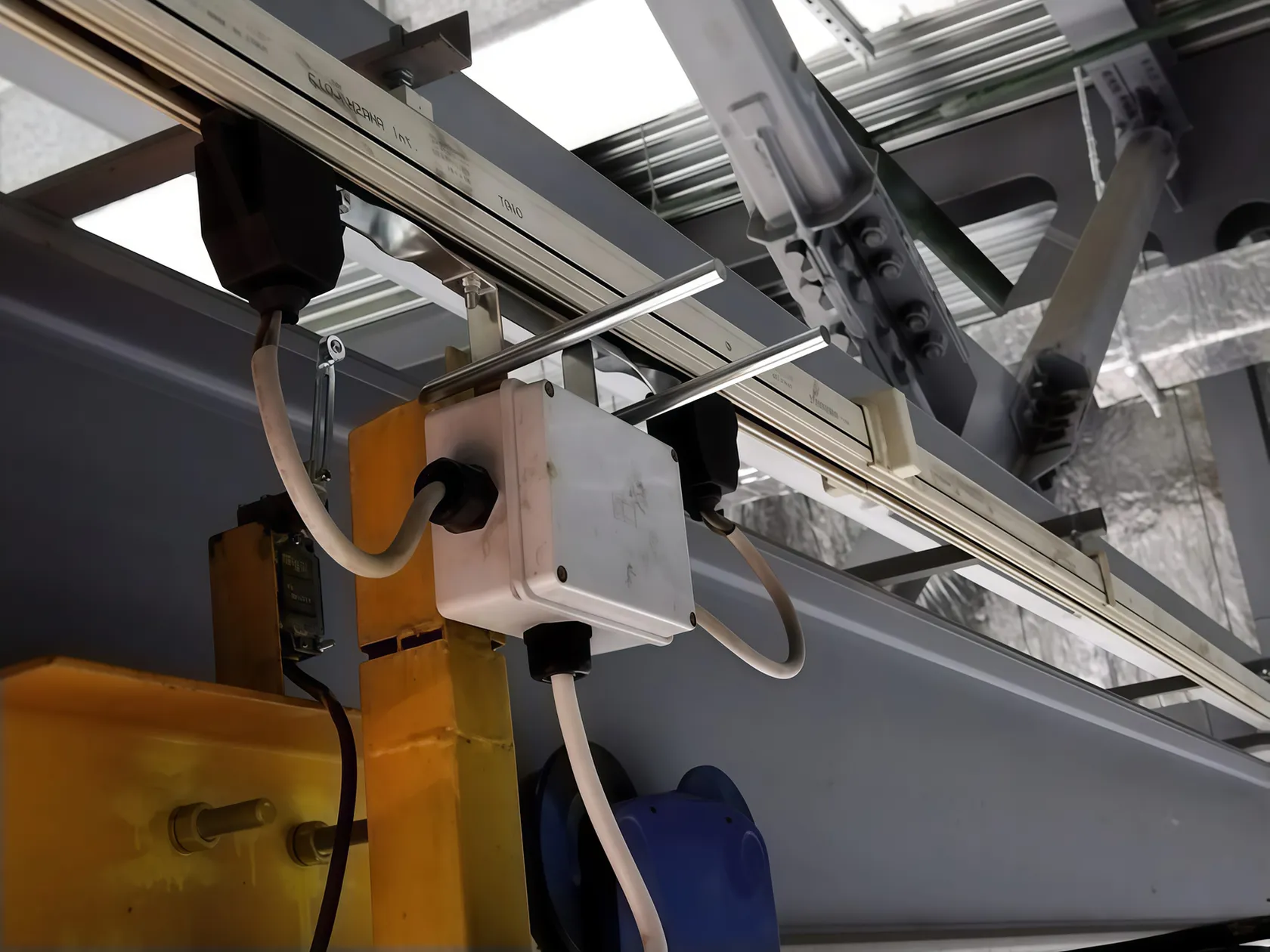 Токоподвод (кабельный/троллейный/с-профиль)